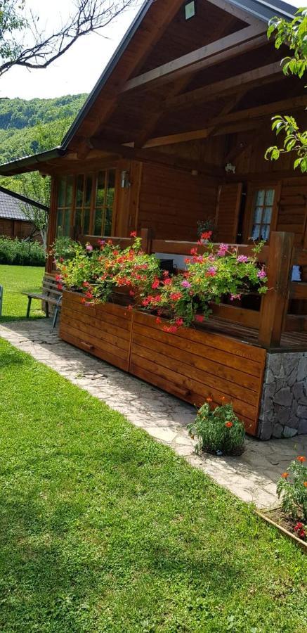 Rest House Ripac Prascijak Ngoại thất bức ảnh